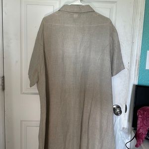 Sz 24 Lane Bryant beige dress with functional buttons and it has Pockets!!